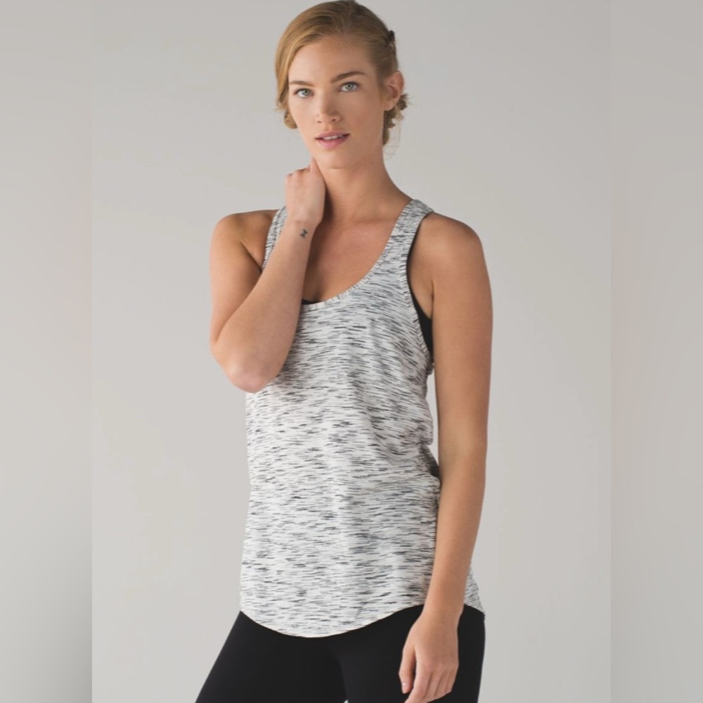NWOT Lululemon Salute The Sun Singlet ll- Size 8